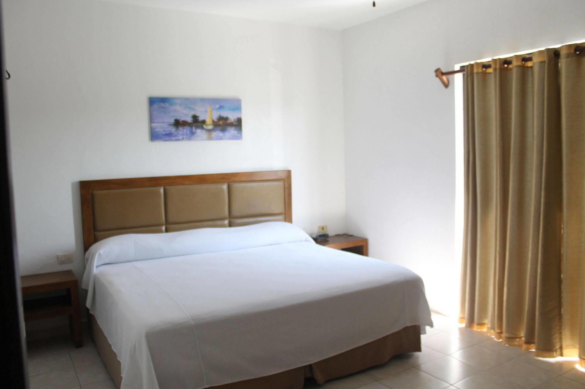 Chac Chi Hotel & Suites إيسلا موخيريس المظهر الخارجي الصورة